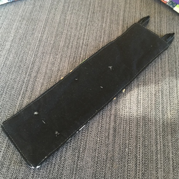 Handmade fabric cottagecore wide cuff bracelet - Picture 4 of 11